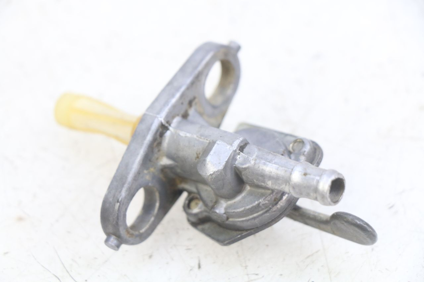 photo de ROBINET RESERVOIR HONDA CR 125 (1995 - 1997)
