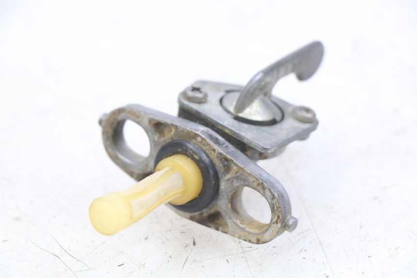 photo de ROBINET RESERVOIR HONDA CR 125 (1995 - 1997)