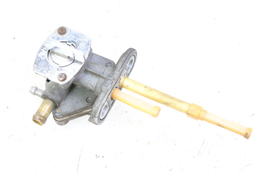 photo de ROBINET RESERVOIR KAWASAKI ZR7 ZR-7 S 750 (1999 - 2004)