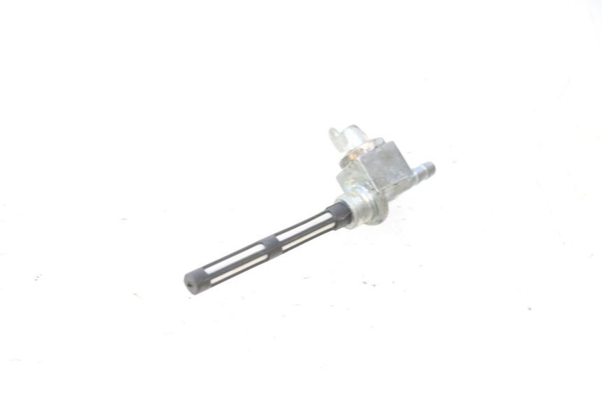 photo de ROBINET RESERVOIR PEUGEOT LUDIX BLASTER 50 (2006 - 2014) - Autre angle de vue