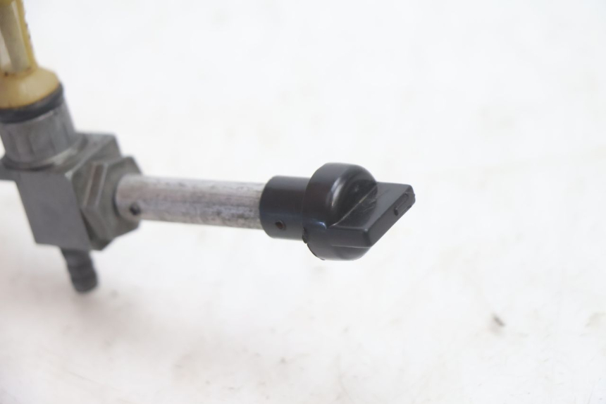 photo de ROBINET RESERVOIR PEUGEOT LUDIX SNAKE 2T 50 (2004 - 2014) - Détail de la pièce