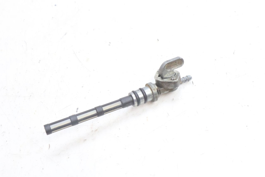 photo de ROBINET RESERVOIR RIEJU MRT PRO SUPERMOTARD 50 (2007 - 2018) - Autre angle de vue