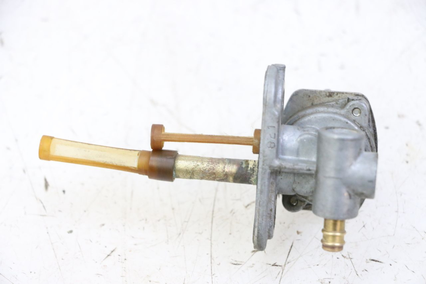 photo de ROBINET RESERVOIR YAMAHA PW 80 (1983 - 2014)