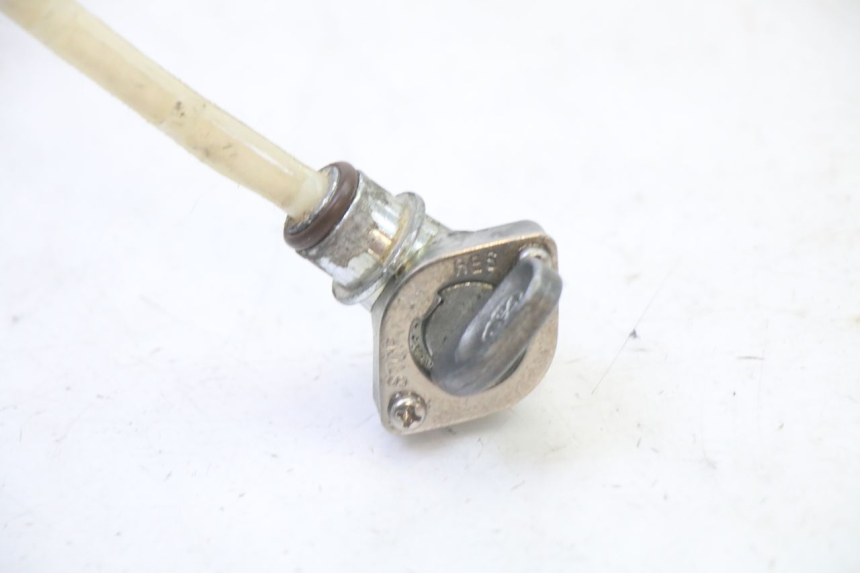 photo de ROBINET RESERVOIR DERBI SENDA SM DRD 50 (2008 - 2013)