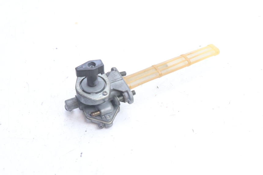 photo de ROBINET RESERVOIR YAMAHA XJR 1300 (1998 - 2002) - Autre angle de vue