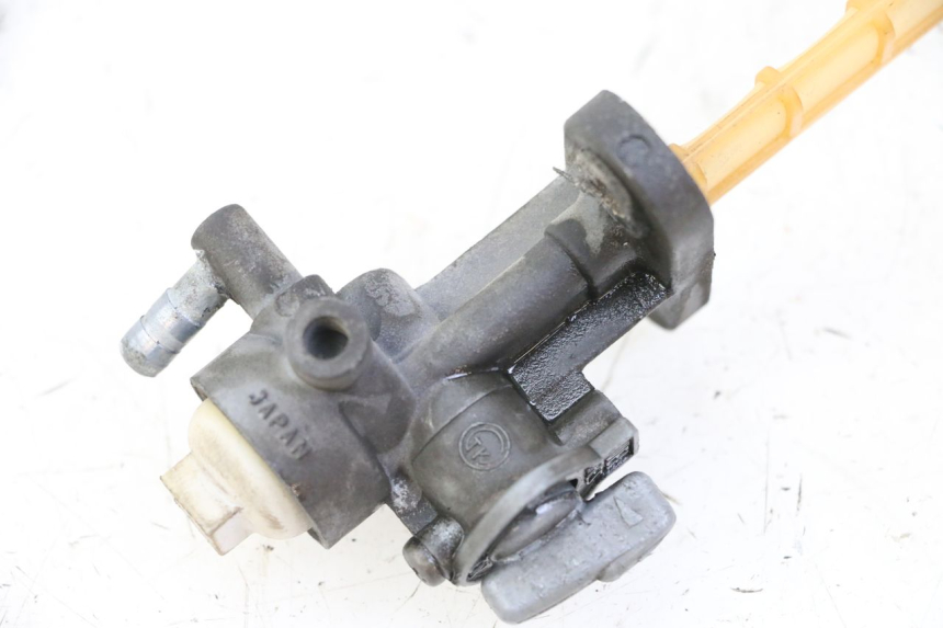 photo de ROBINET RESERVOIR YAMAHA SR 125 (1982 - 2003)