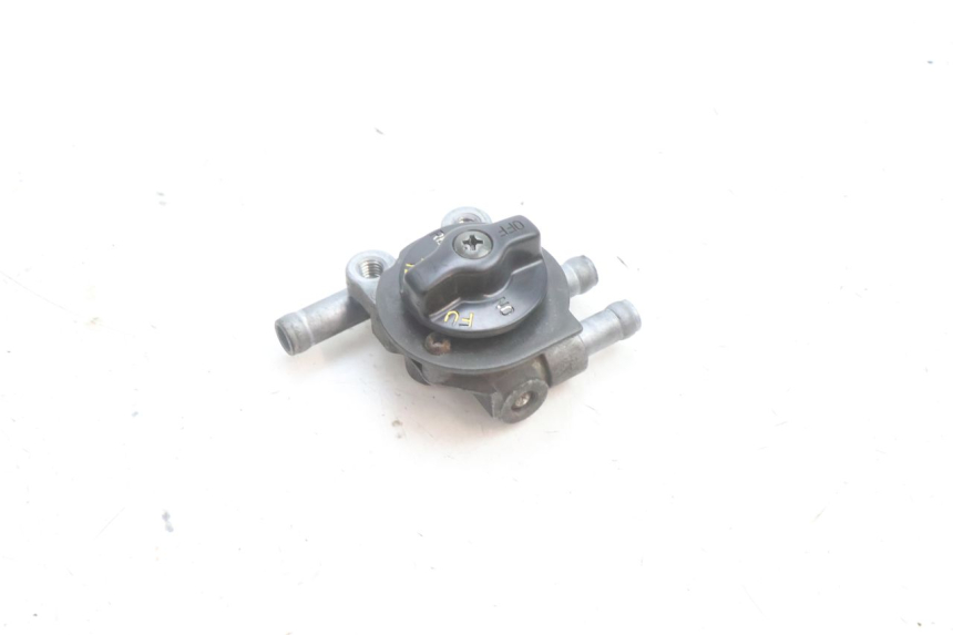 photo de ROBINET RESERVOIR KAWASAKI ZZR 600 (1995 - 2004) - Détail de la pièce