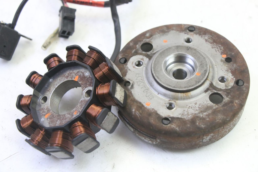 photo de ROTOR STATOR KYMCO AGILITY NAKED RENOUVO 2T 50 (2011 - 2018)