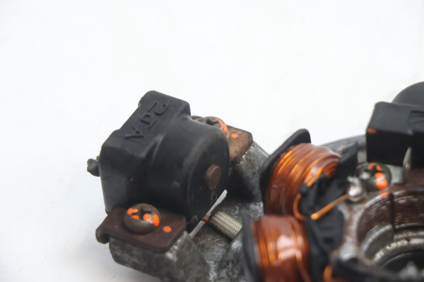 photo de ROTOR STATOR MBK BOOSTER SPIRIT 50 (1999 - 2003) - Points de fixation