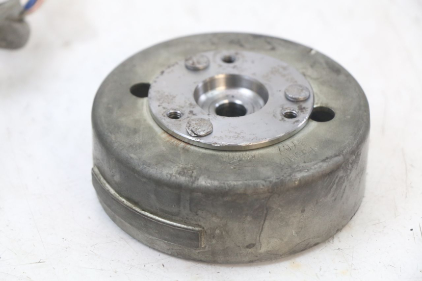 photo de ROTOR STATOR YAMAHA BW'S 50 (2004 - 2017) - Gros plan technique