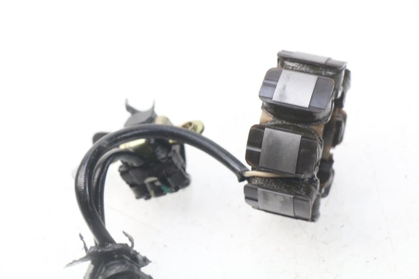 photo de ROTOR STATOR HONDA CRF CR-F 450 (2001 - 2005) - Points de fixation