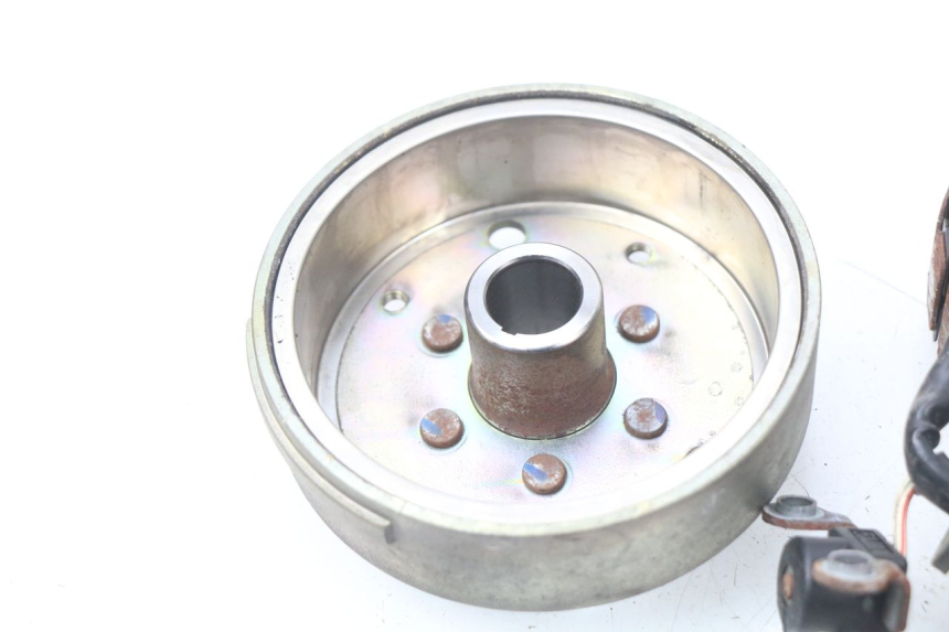 photo de ROTOR STATOR YAMAHA CYGNUS X 125 (2004 - 2007) - Autre angle de vue