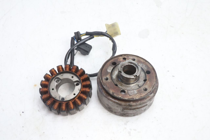 photo de ROTOR STATOR HONDA FES PANTHEON 2T 125 (1998 - 2002) - Vue principale