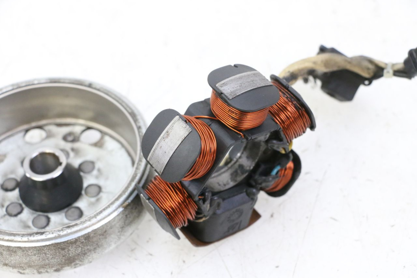 photo de ROTOR STATOR PIAGGIO FLY 2T 50 (2004 - 2017)