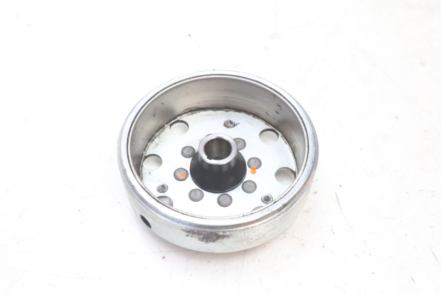 photo de ROTOR STATOR PIAGGIO FLY 2T 50 (2004 - 2017) - Détails caractéristiques