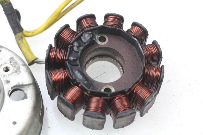 photo de ROTOR STATOR PIAGGIO FLY 125 (2005 - 2012) - Points de fixation