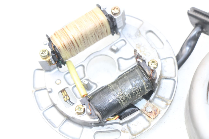 photo de ROTOR STATOR SUZUKI JR 80 (2001 - 2006) - Points de fixation