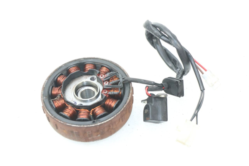 photo de ROTOR STATOR PEUGEOT KISBEE 2T 50 (2018 - 2022) - Autre angle de vue