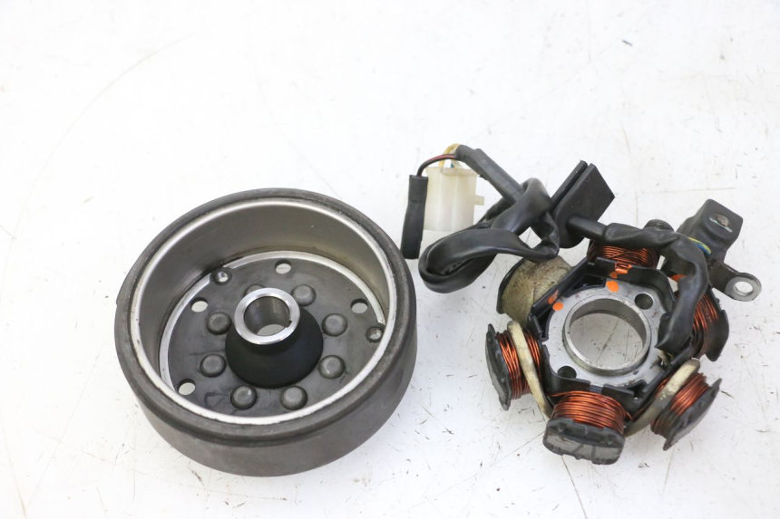 photo de ROTOR STATOR PEUGEOT KISBEE 2T 50 (2010 - 2017)