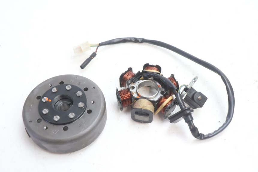 photo de ROTOR STATOR PEUGEOT KISBEE 2T 50 (2010 - 2017) - Vue principale