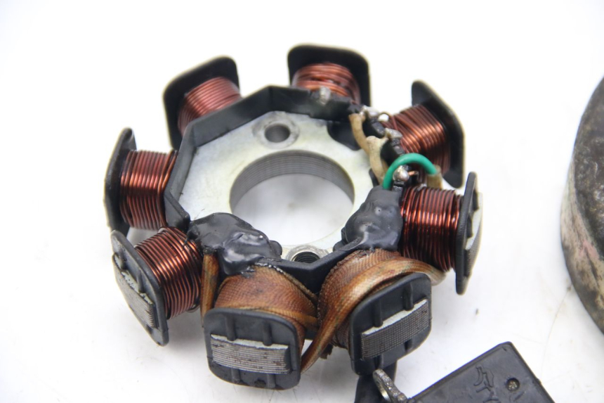 photo de ROTOR STATOR PEUGEOT KISBEE 4T 50 (2010 - 2017)