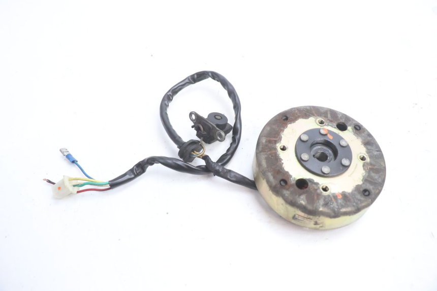 photo de ROTOR STATOR PEUGEOT KISBEE 4T 50 (2010 - 2017) - Zoom état d’usage