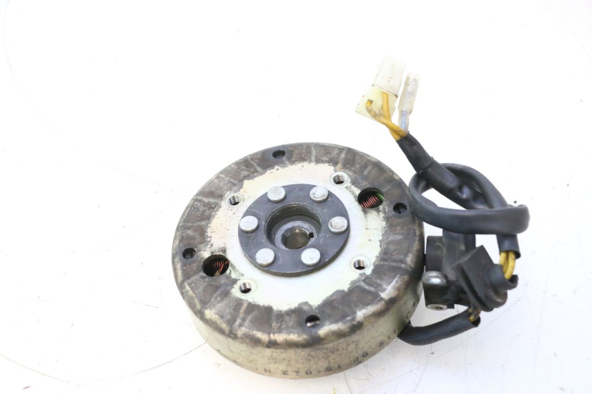 photo de ROTOR STATOR PEUGEOT KISBEE 4T 50 (2018 - 2022) - Détail de la pièce