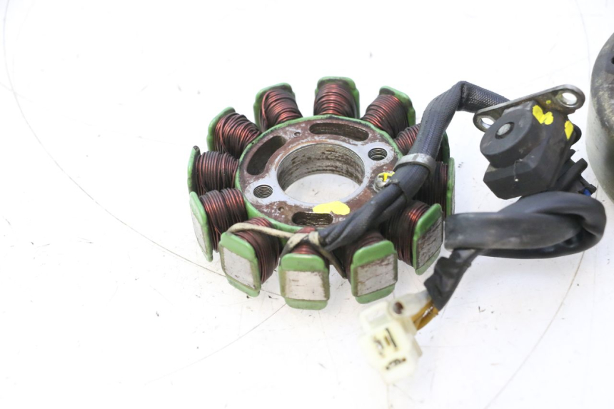 photo de ROTOR STATOR PEUGEOT KISBEE 4T 50 (2018 - 2022) - État de surface