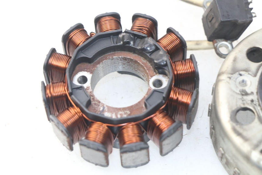 photo de ROTOR STATOR PIAGGIO LIBERTY IGET 4T 50 (2015 - 2020) - Pièce contrôlée