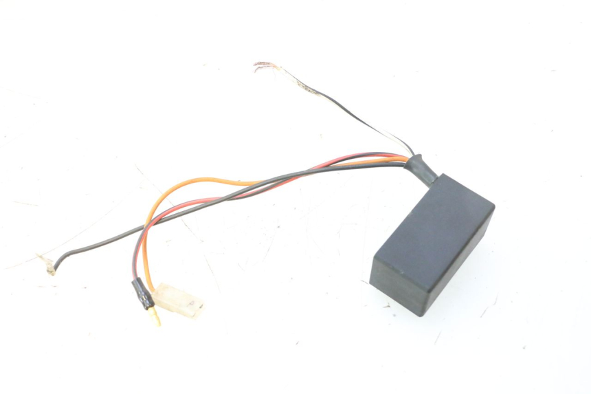 photo de ROTOR STATOR PEUGEOT LUDIX BLASTER 50 (2006 - 2014) - Angle alternatif