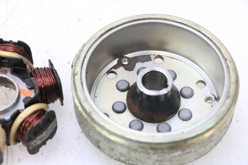 photo de ROTOR STATOR PEUGEOT LUDIX ONE 50 (2004 - 2013) - Pièce contrôlée