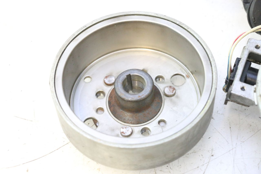 photo de ROTOR STATOR MBK MACH G AC 50 (2002 - 2014) - Gros plan technique