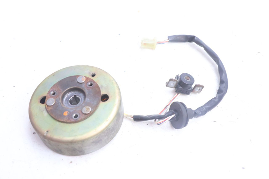 photo de ROTOR STATOR YAMAHA NEO'S NEOS 2T 50 (1998 - 2007) - Zoom état d’usage