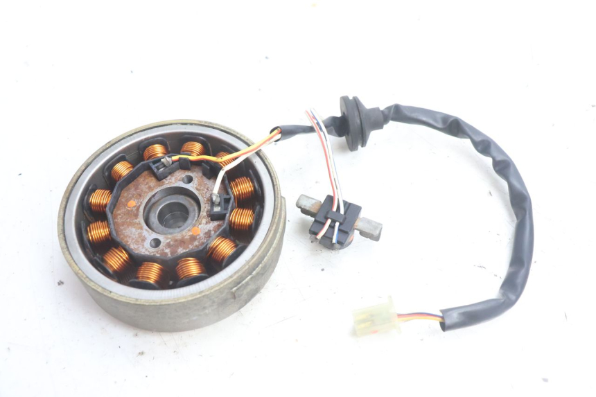 photo de ROTOR STATOR YAMAHA NEO'S NEOS 2T 50 (1998 - 2007) - Autre angle de vue