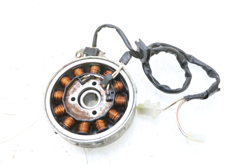 photo de ROTOR STATOR YAMAHA NEOS NEO'S 4T 50 (2008 - 2016) - Gros plan technique