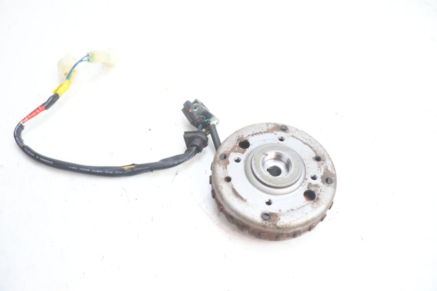 photo de ROTOR STATOR KYMCO LIKE 4T 50 (2019 - 2025) - Zoom état d’usage
