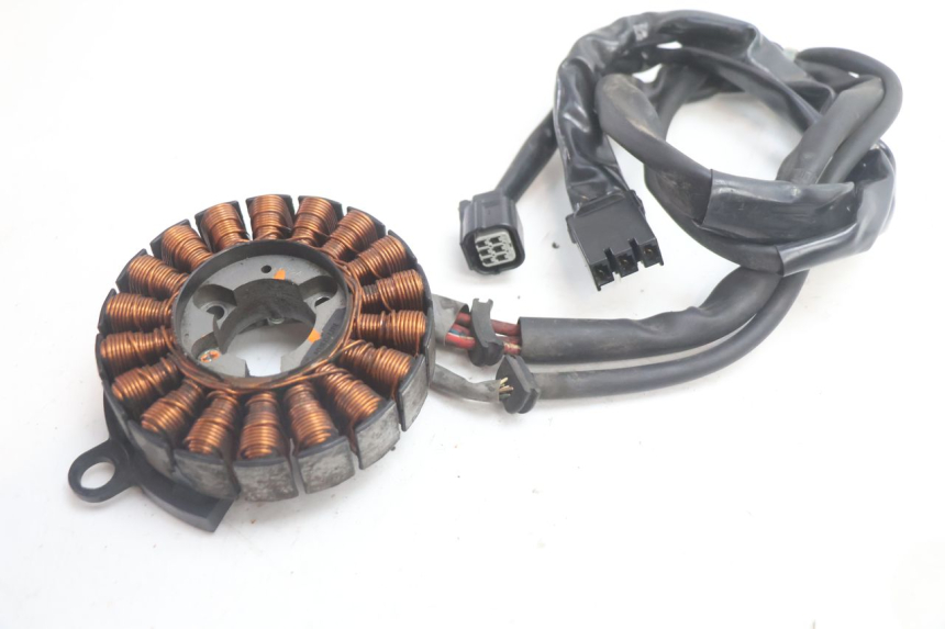 photo de ROTOR STATOR HONDA PCX (JF28) 125 (2009 - 2011) - Gros plan technique