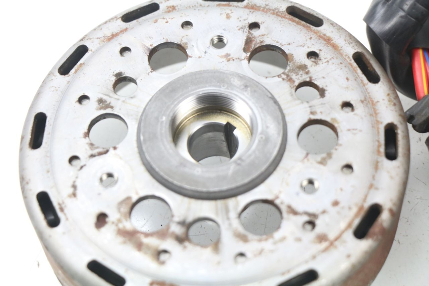 photo de ROTOR STATOR HONDA PCX (JF57/JF64) 125 (2014 - 2018) - Autre angle de vue