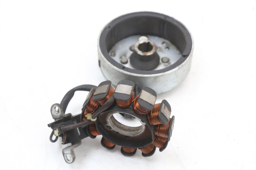 photo de ROTOR STATOR PIAGGIO FLY 4T 50 (2004 - 2010)