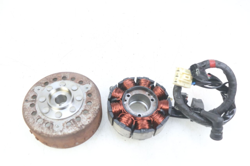 photo de ROTOR STATOR PIAGGIO VESPA GTS IGET ABS 125 (2017 - 2023)