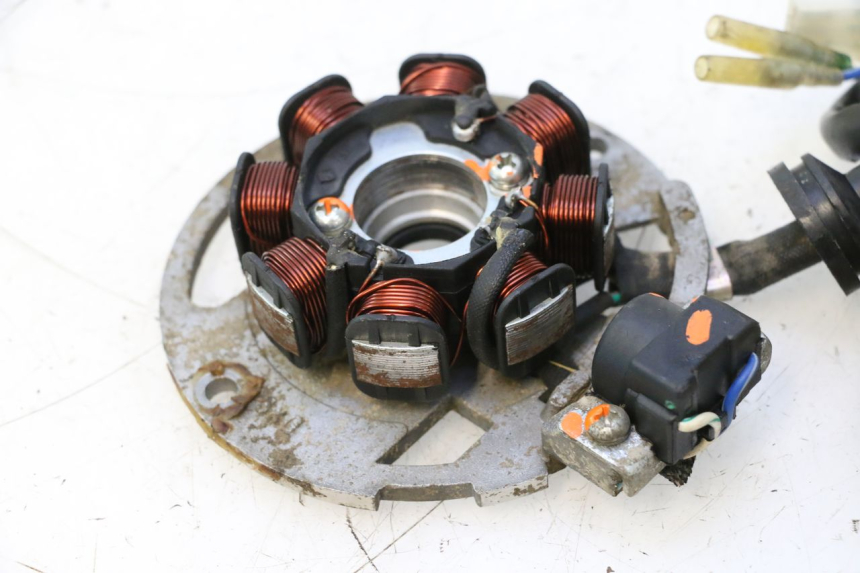 photo de ROTOR STATOR KEEWAY RY6 2T 50 (2011 - 2019) - Points de fixation
