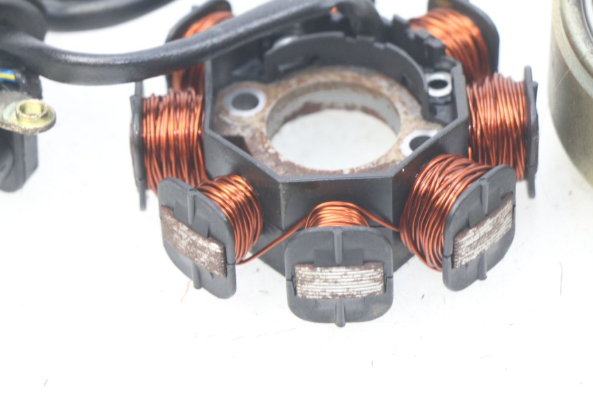 photo de ROTOR STATOR KYMCO SENTO 50 (2008 - 2013) - Autre angle de vue