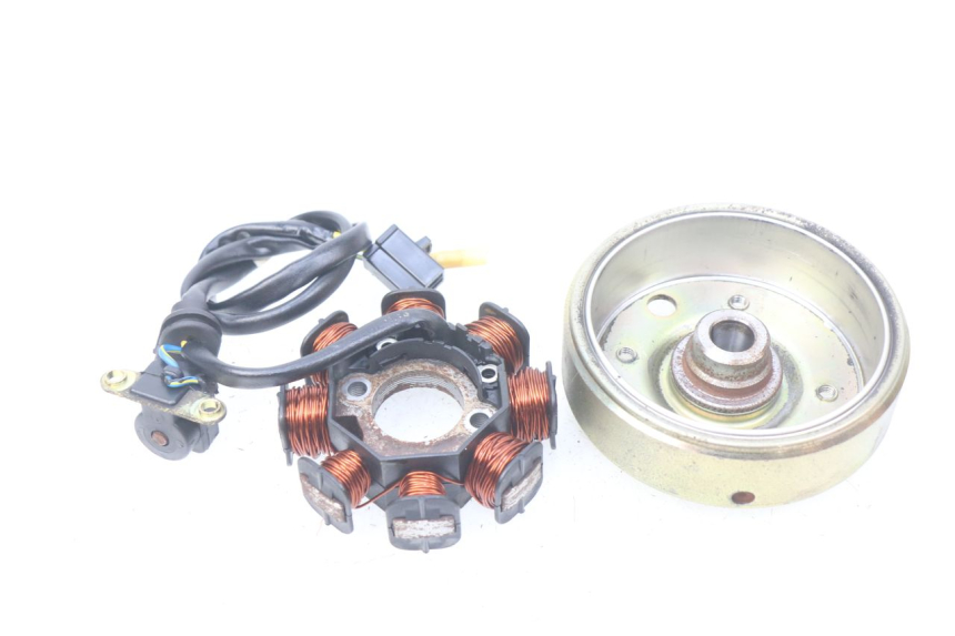 photo de ROTOR STATOR KYMCO SENTO 50 (2008 - 2013) - Gros plan technique