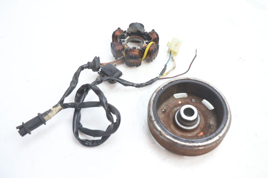 photo de ROTOR STATOR PEUGEOT SPEEDFIGHT 2 AC 50 (2000 - 2009) - Détail de la pièce