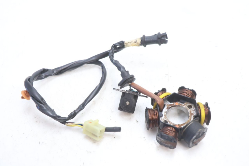 photo de ROTOR STATOR PEUGEOT SPEEDFIGHT LC 50 (1996 - 2002) - Gros plan technique