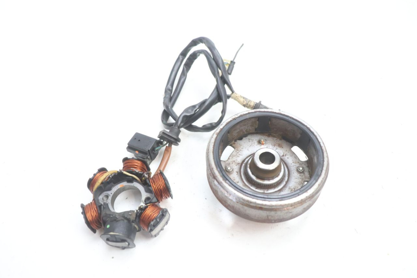 photo de ROTOR STATOR PEUGEOT SPEEDFIGHT LC 50 (1996 - 2002) - Détail de la pièce