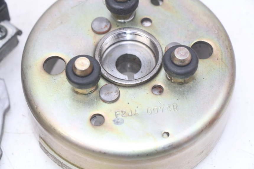 photo de ROTOR STATOR APRILIA SR LC 50 (1997 - 2004) - État de surface