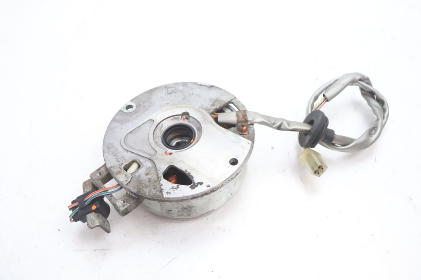 photo de ROTOR STATOR MBK STUNT NAKED 50 (2004 - 2018) - Autre angle de vue