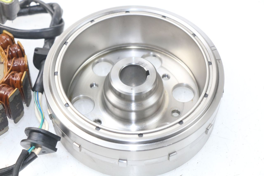 photo de ROTOR STATOR YAMAHA TDM ABS 900 (2002 - 2014) - Marquages et références