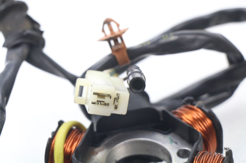 photo de ROTOR STATOR PEUGEOT TREKKER TKR 50 (2005 - 2014) - Gros plan technique